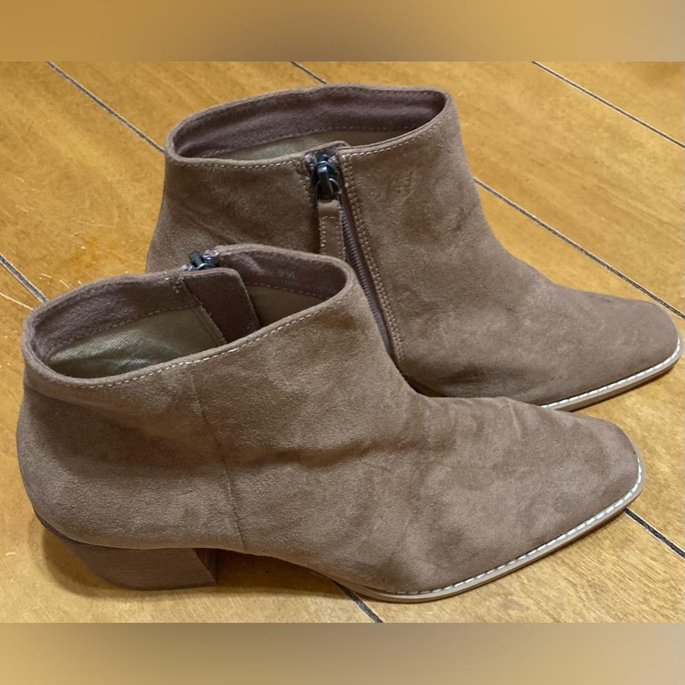 NWT Ladies Linea Paolo Nordstrom Size 9 Ankle Brown Boots - Picture 3 of 15
